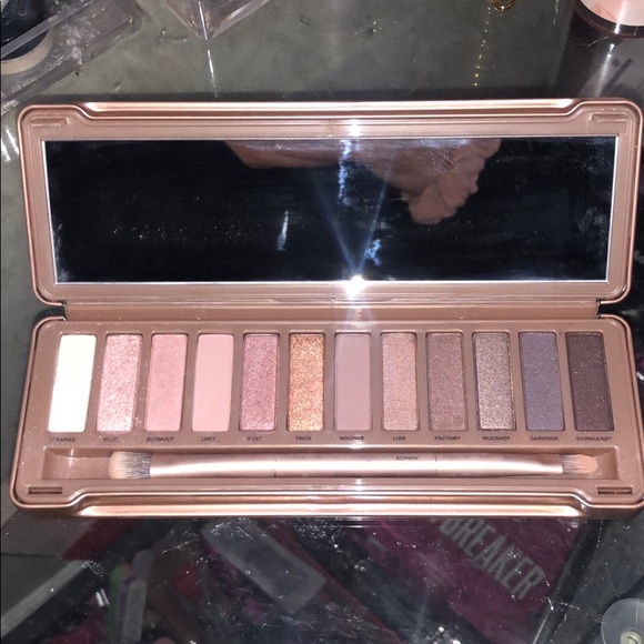 Naked 3 urban decay palette - Picture 1 of 3